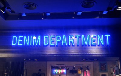 Insegne a LED, dalla produzione al montaggio